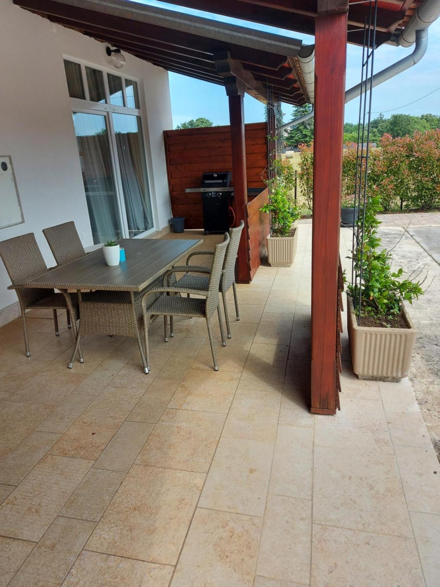 Guest House Flora Pazin Ruang foto