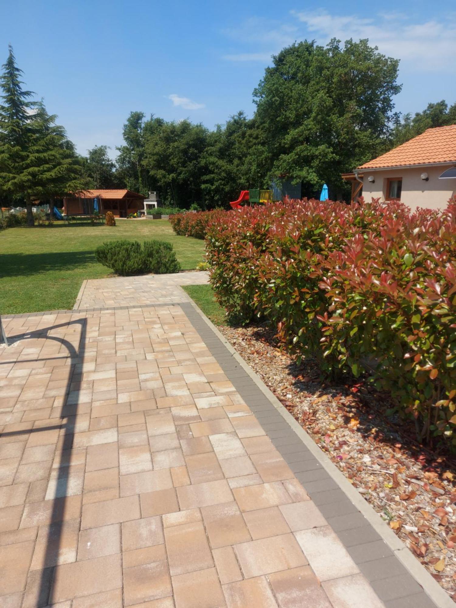 Guest House Flora Pazin Ruang foto